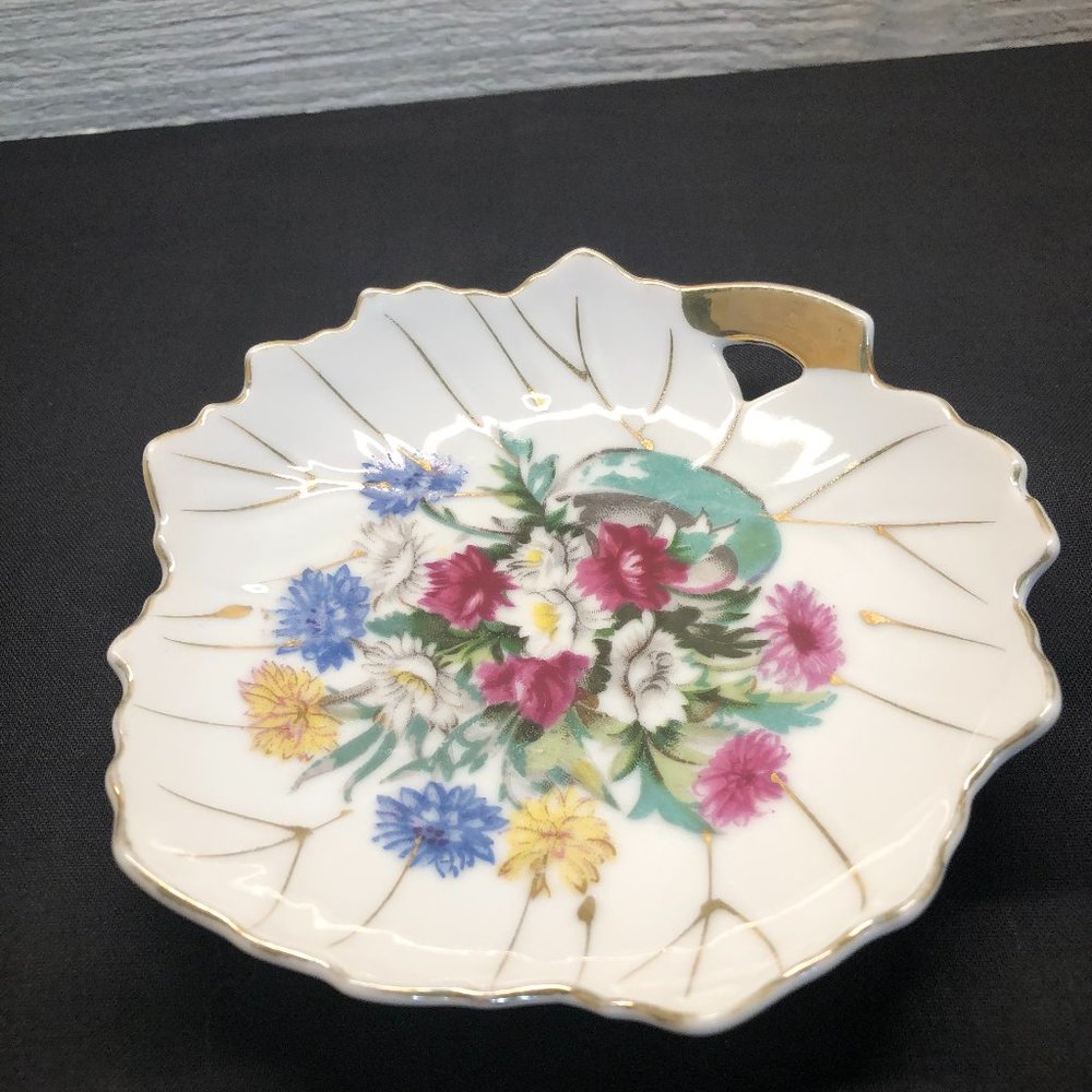VINTAGE  NASCO DEL CORONADO LEAF PLATE